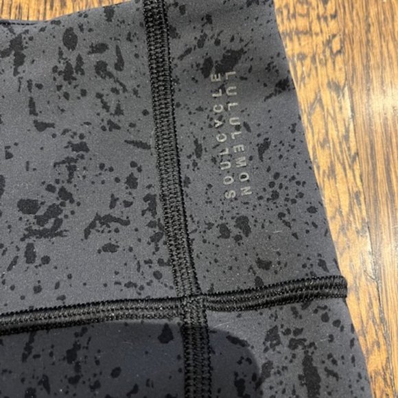 Lululemon x SoulCycle Ride & Reflect Tight 28" - Size 8 - Picture 3 of 4